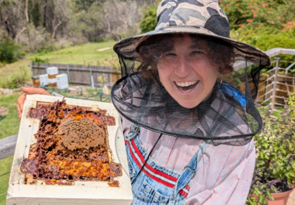 Pollinator Detectives: Nature Art in the Garden